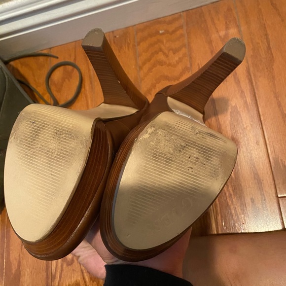 Brown heels - Picture 4 of 6